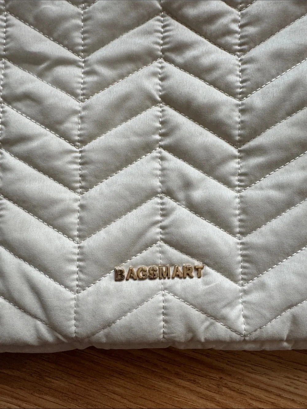 Bagsmart quilted laptop